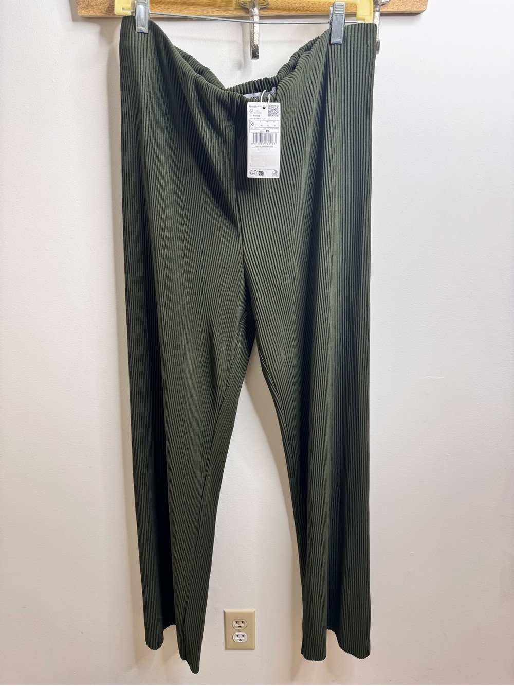 Mango Olive Green Ribbed Pants